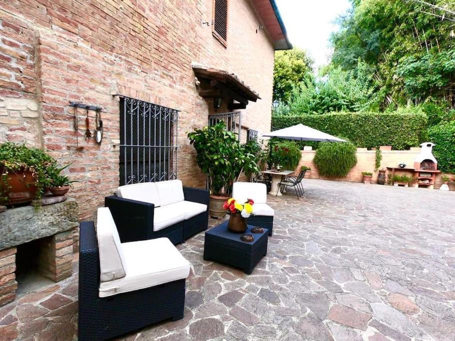 Вилла Casa Lazzaro Al Centro Di Сиена Экстерьер фото
