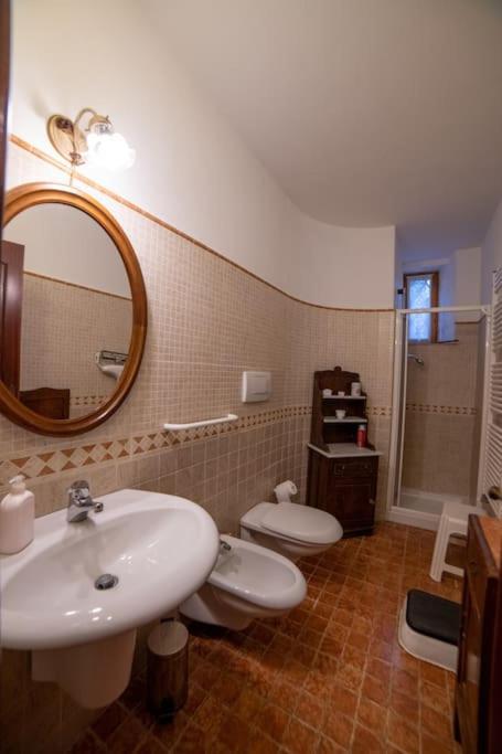 Вилла Casa Lazzaro Al Centro Di Сиена Экстерьер фото